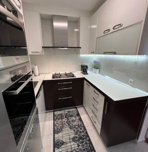 Stan u Brazilskoj ulici – Gajnice, 144.00 m2 sa garažom i spremištima