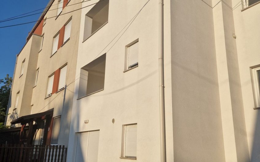 Kuća Jarun 300m2, sa 4 stambene jedinice